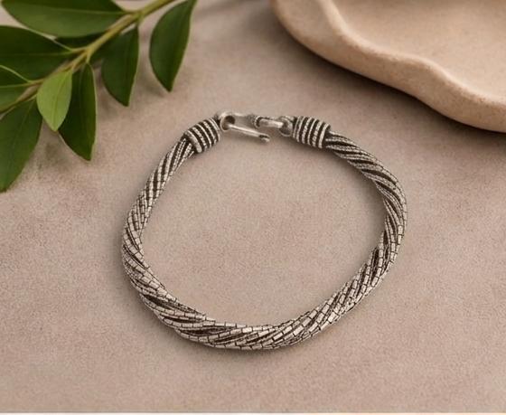 92.5 Sterling Silver Twisted Chain Bracelet