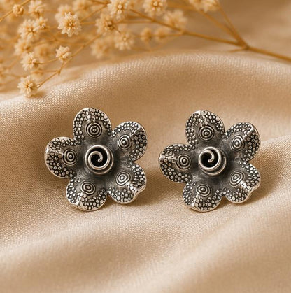 92.5 Silver Patterned Swirl Flower Studs